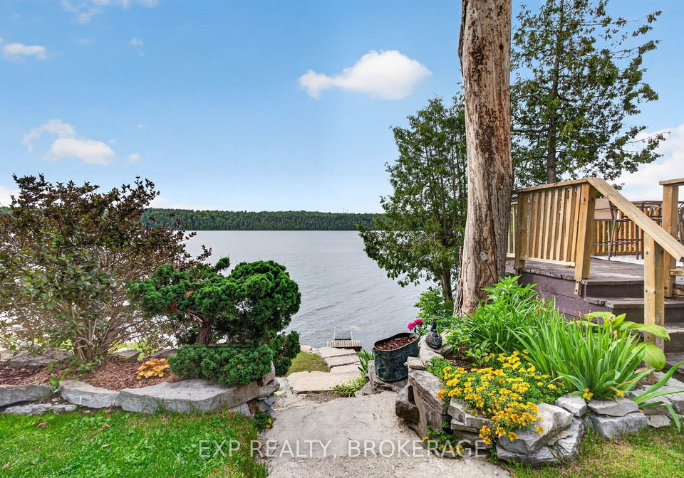 1048-lark-lane-frontenac-ontario-x13494060
