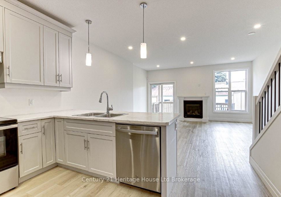 50-blandford-street-woodstock-ontario-x13494156