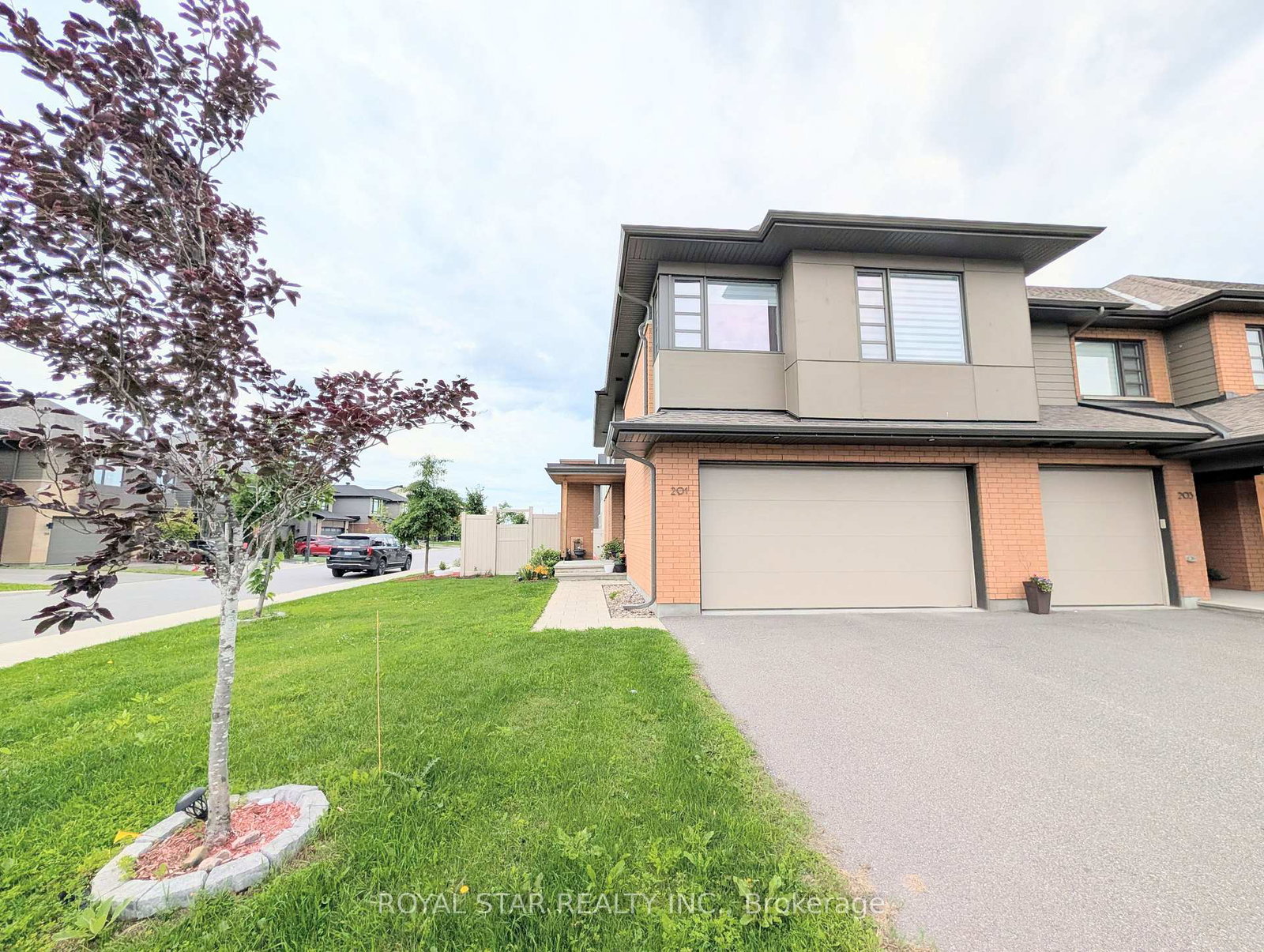 201-pisces-terrace-ottawa-ontario-x13494176