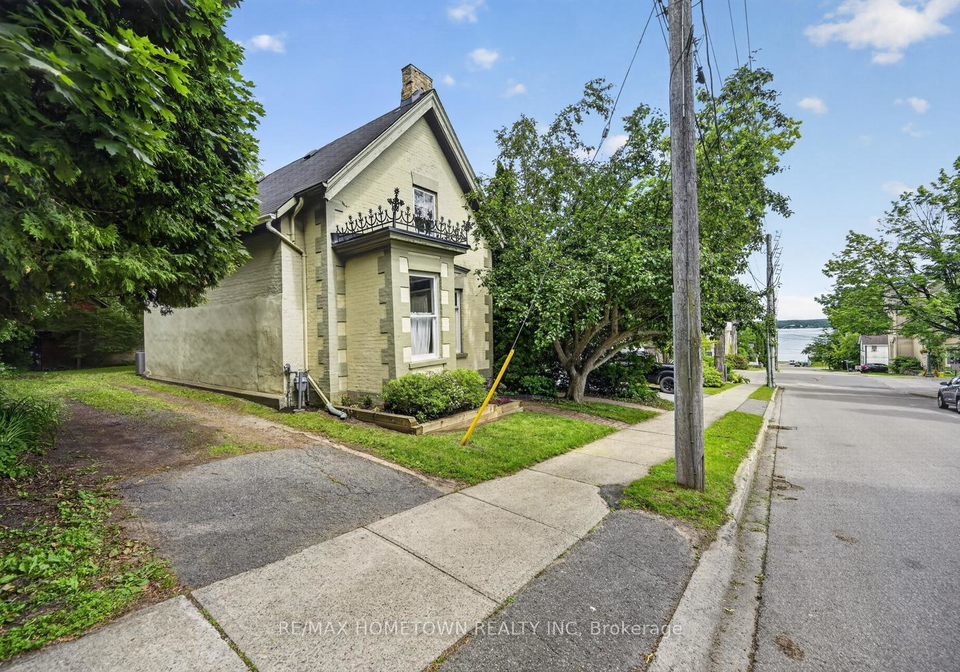 33-park-street-brockville-ontario-x13494182