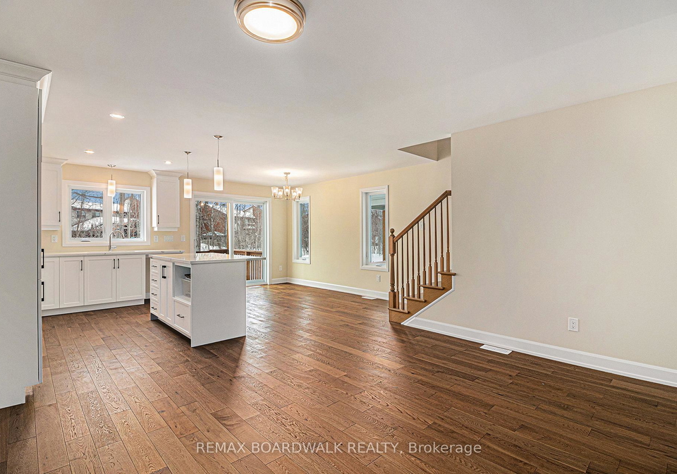 343-voyageur-place-russell-ontario-x13494702