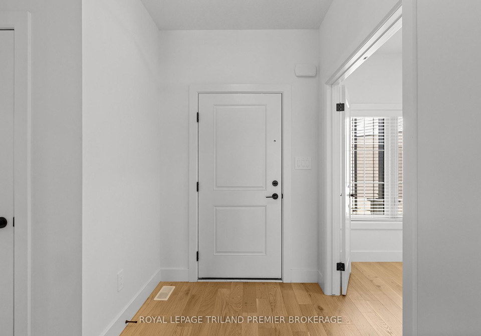 1346-bush-hill-link-london-north-ontario-x13494930