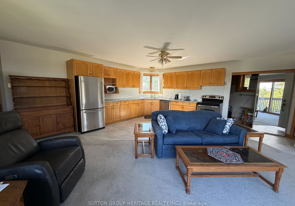 19-robinglade-avenue-kawartha-lakes-ontario-x13494932