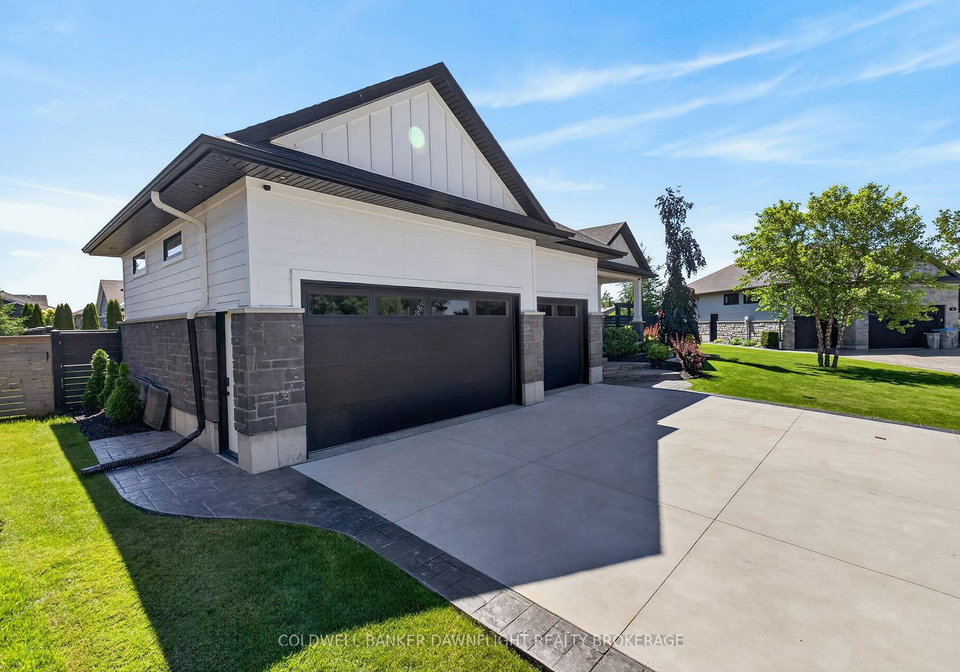 36-erin-place-lambton-shores-ontario-x13495276