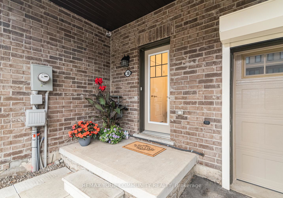 38-utter-place-hamilton-ontario-x13495570
