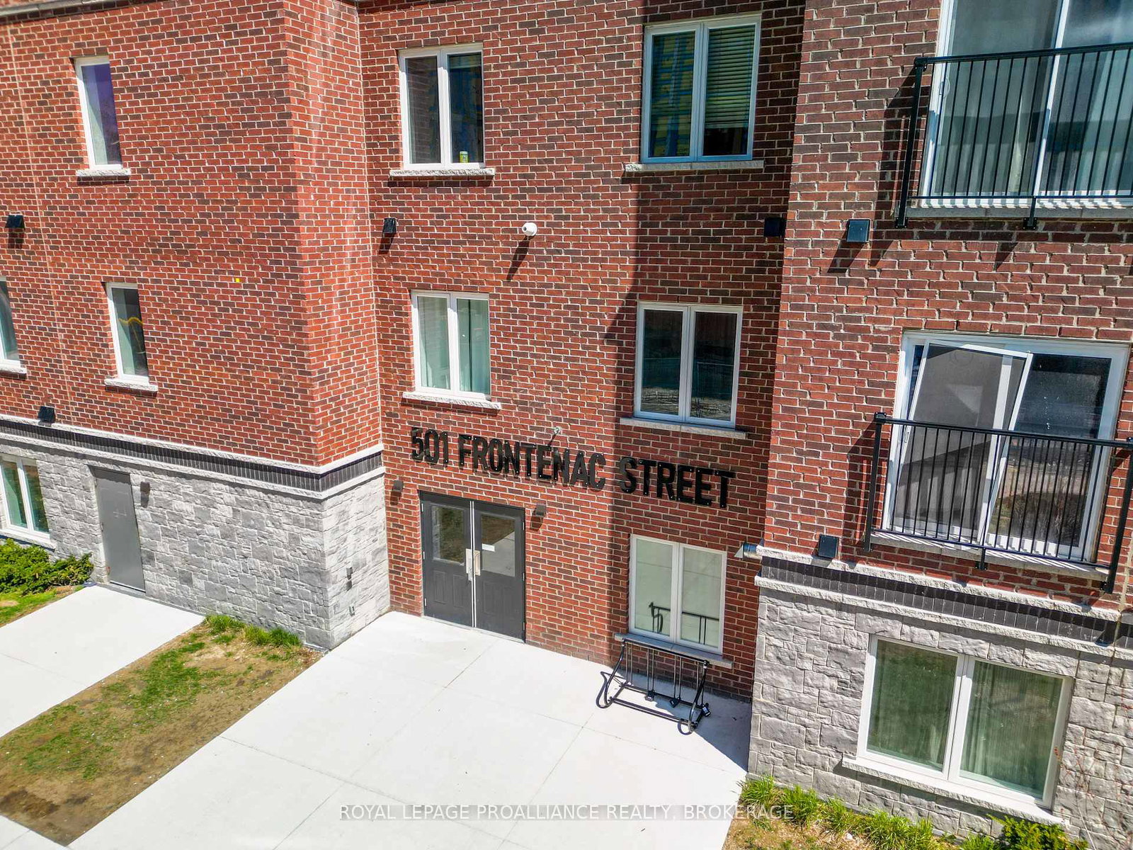 501-frontenac-street-kingston-ontario-x13495648
