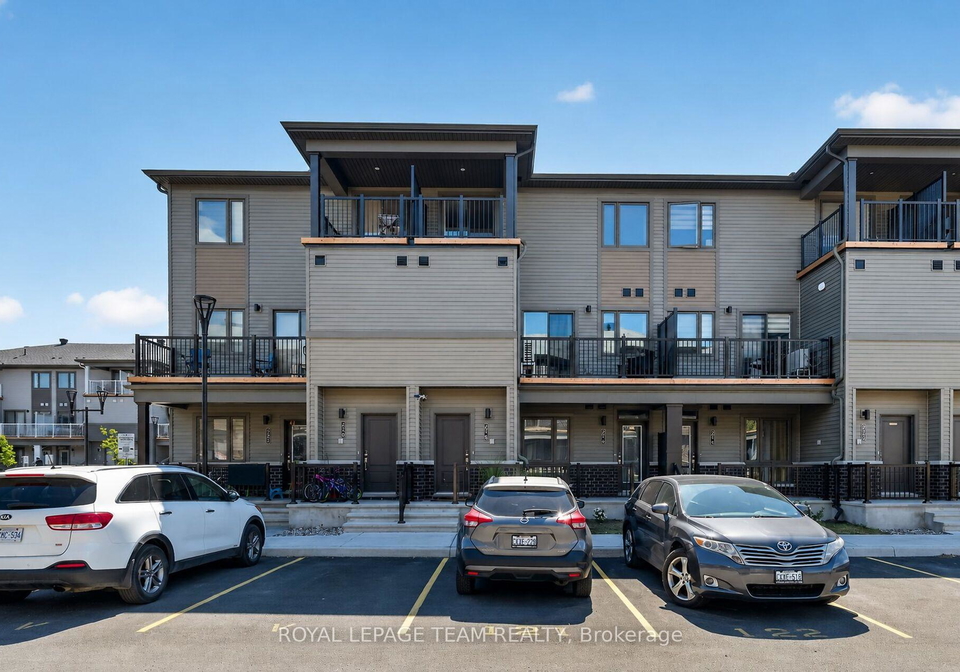 218-parnian-private-ottawa-ontario-x13495898
