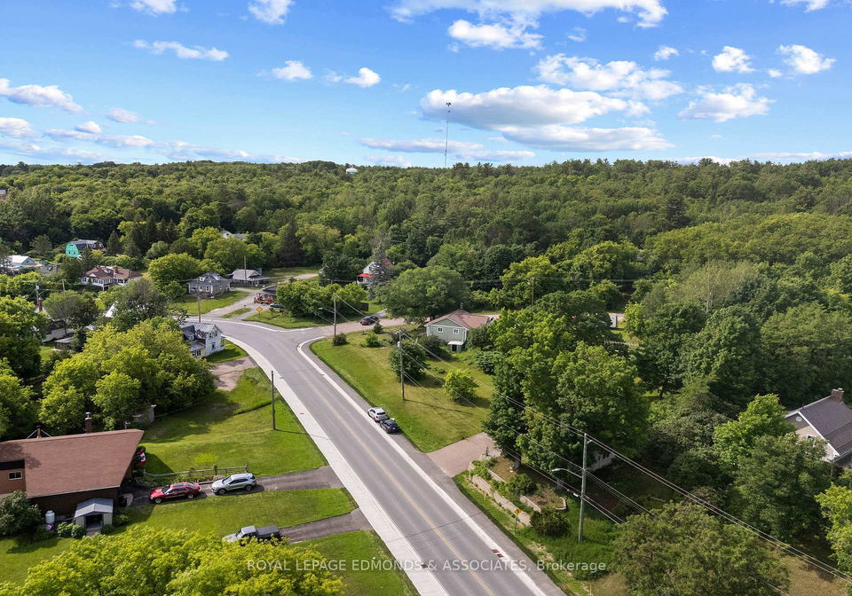 138-bonnechere-street-e-bonnechere-valley-ontario-x13495920