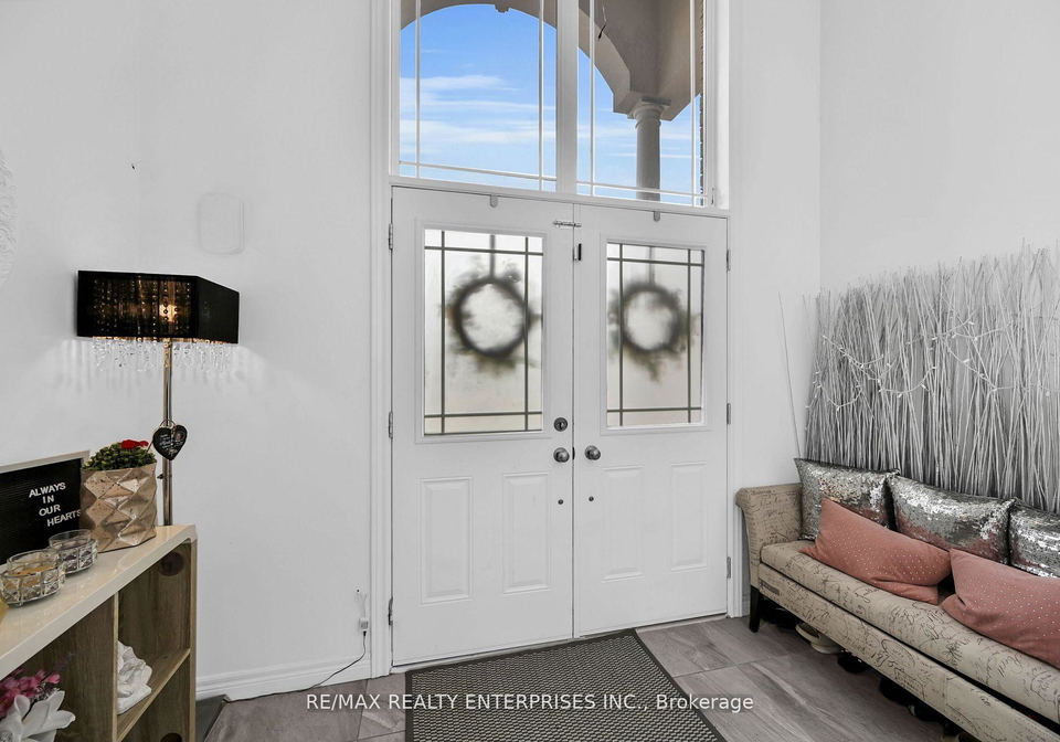 130-chartwell-circle-hamilton-ontario-x13496048
