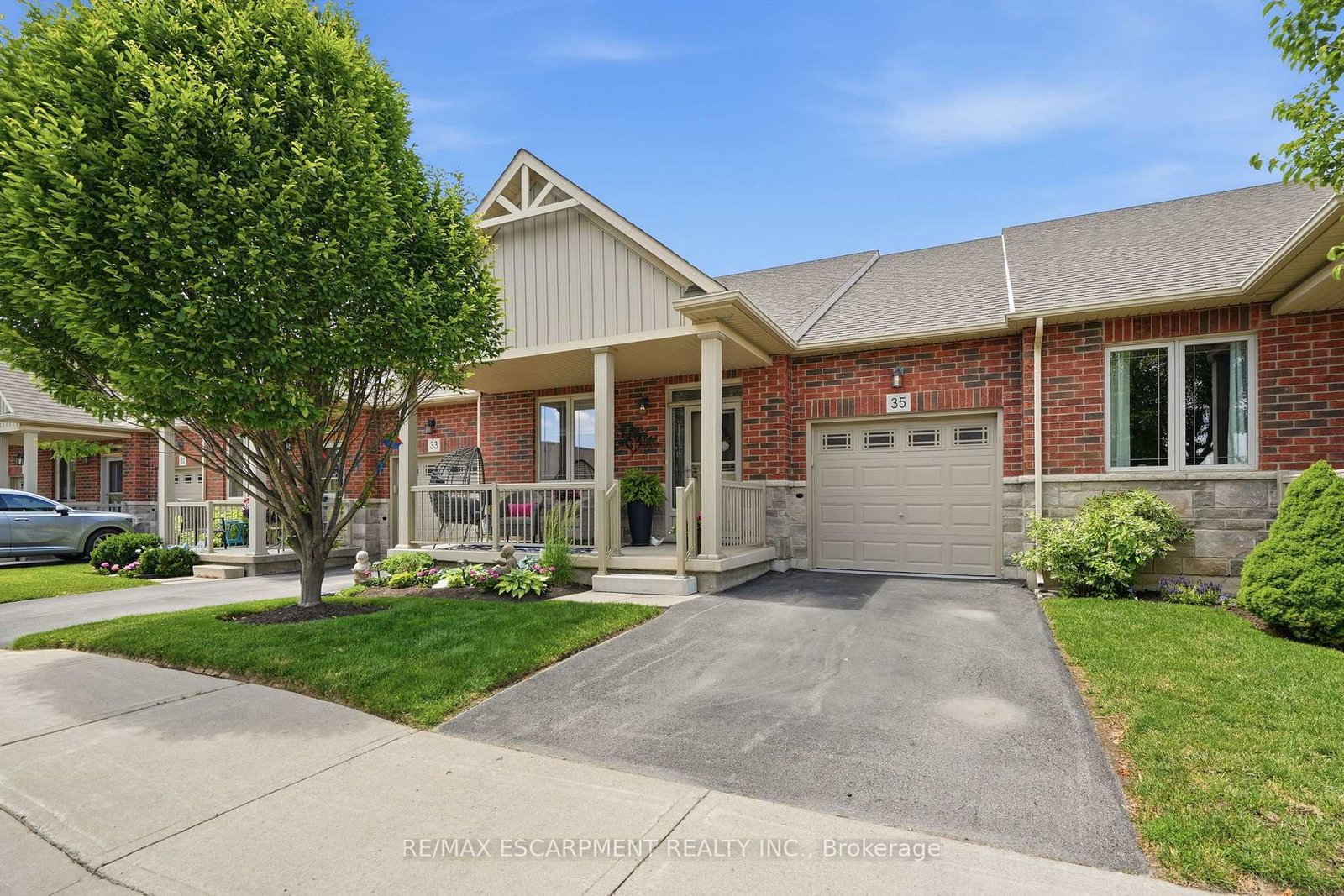 35-finton-lane-hamilton-ontario-x13496138