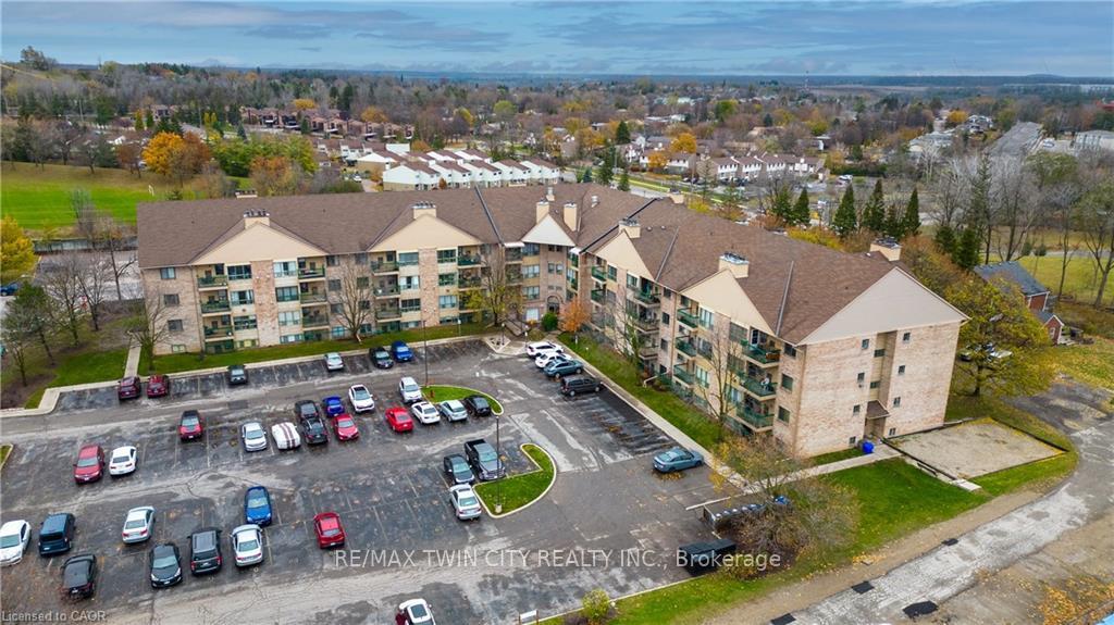 15-hofstetter-avenue-kitchener-ontario-x13496196