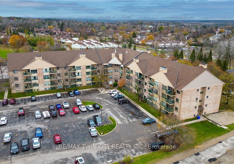 15-hofstetter-avenue-kitchener-ontario-x13496196