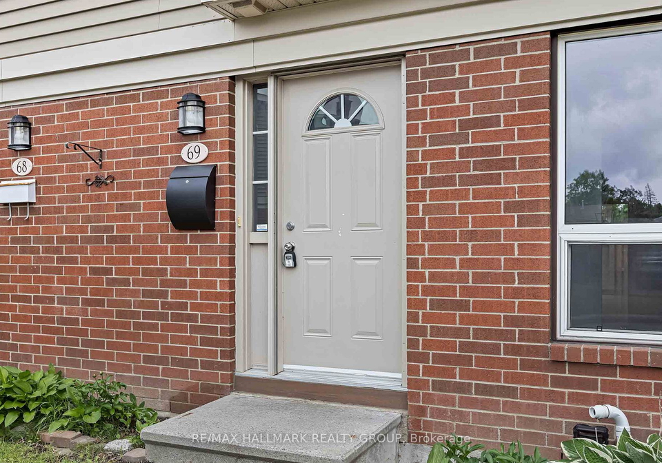 820-cahill-drive-w-ottawa-ontario-x13496296