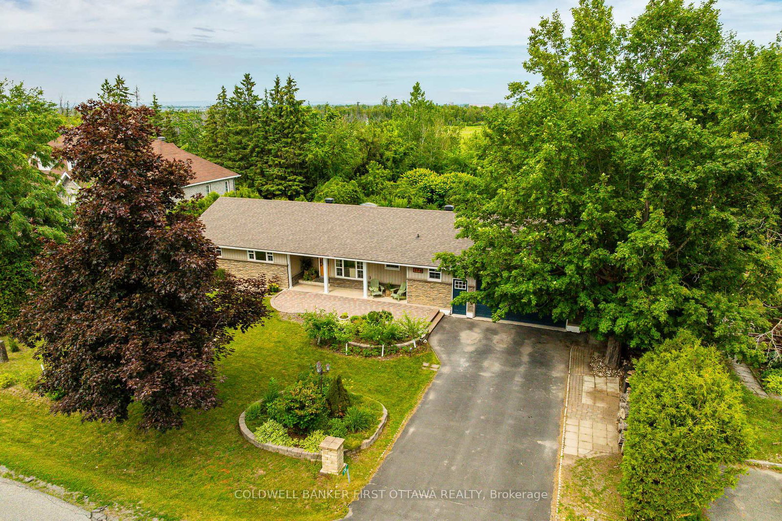 174-lloydalex-crescent-ottawa-ontario-x13496392