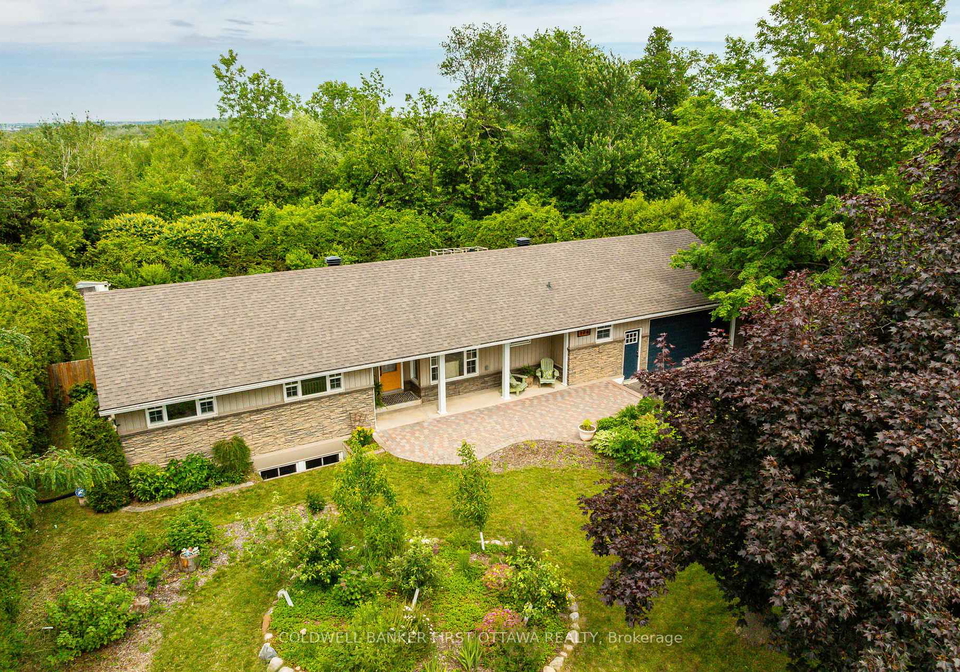 174-lloydalex-crescent-ottawa-ontario-x13496392