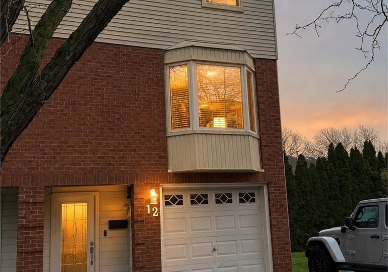 130-livingston-avenue-grimsby-ontario-x13496574