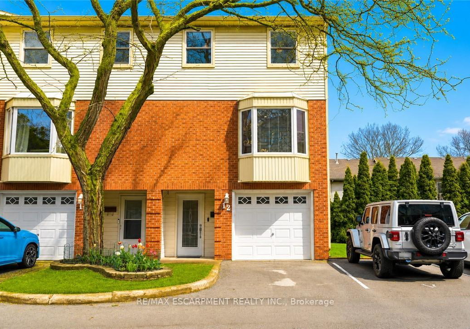 130-livingston-avenue-grimsby-ontario-x13496574