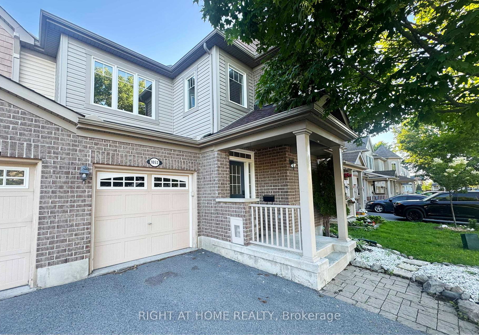 1053-pampero-crescent-ottawa-ontario-x13496576