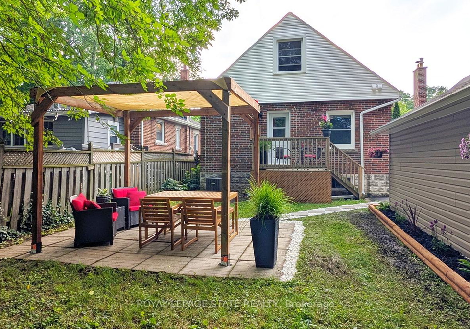 10-dorset-place-hamilton-ontario-x13496728