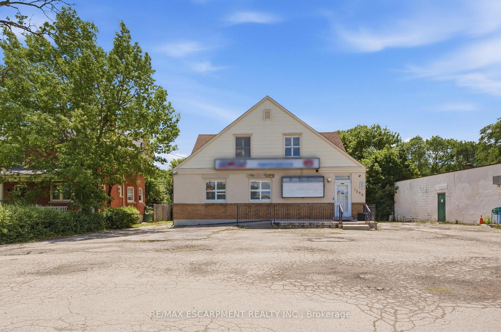 1260-highway-8-hamilton-ontario-x13496790