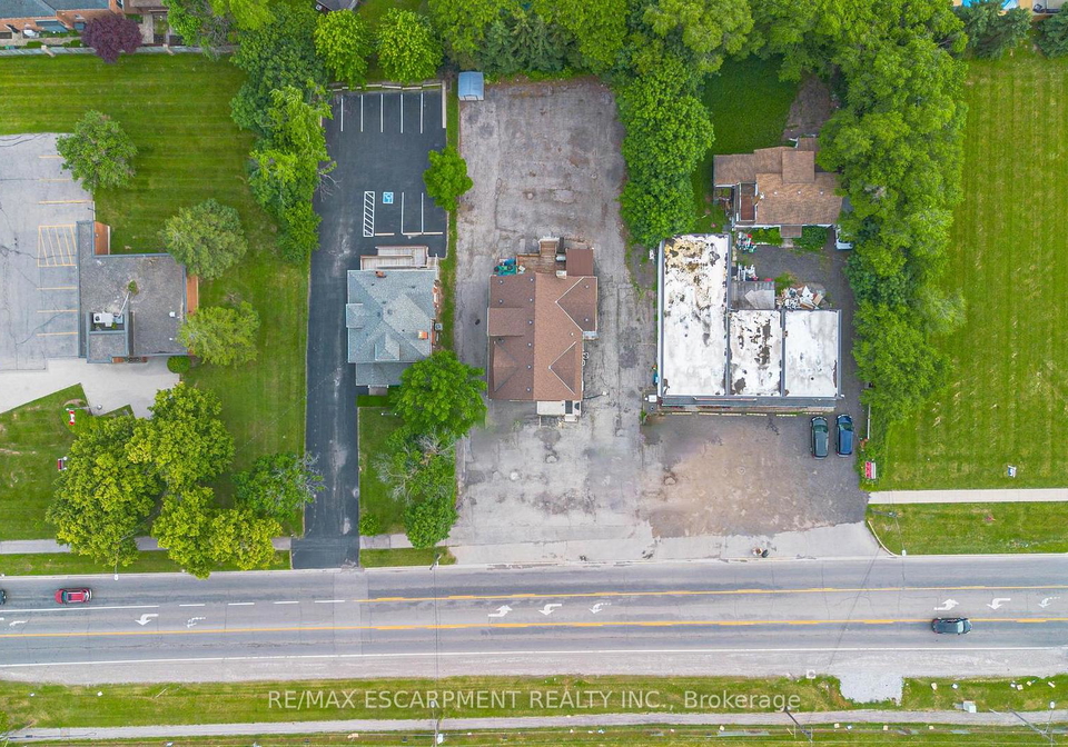 1260-highway-8-hamilton-ontario-x13496790