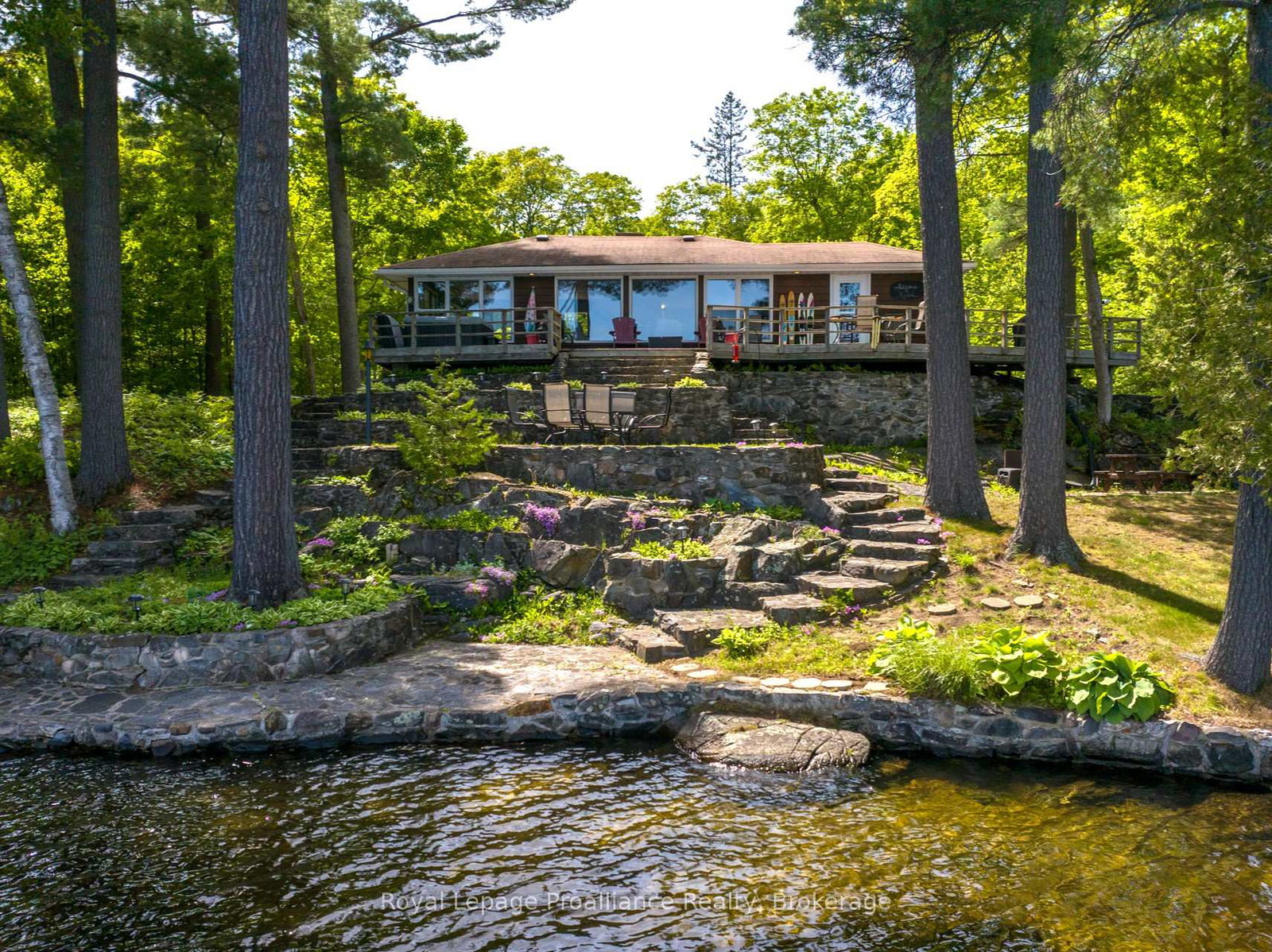 1022-fosters-lane-frontenac-ontario-x13496812