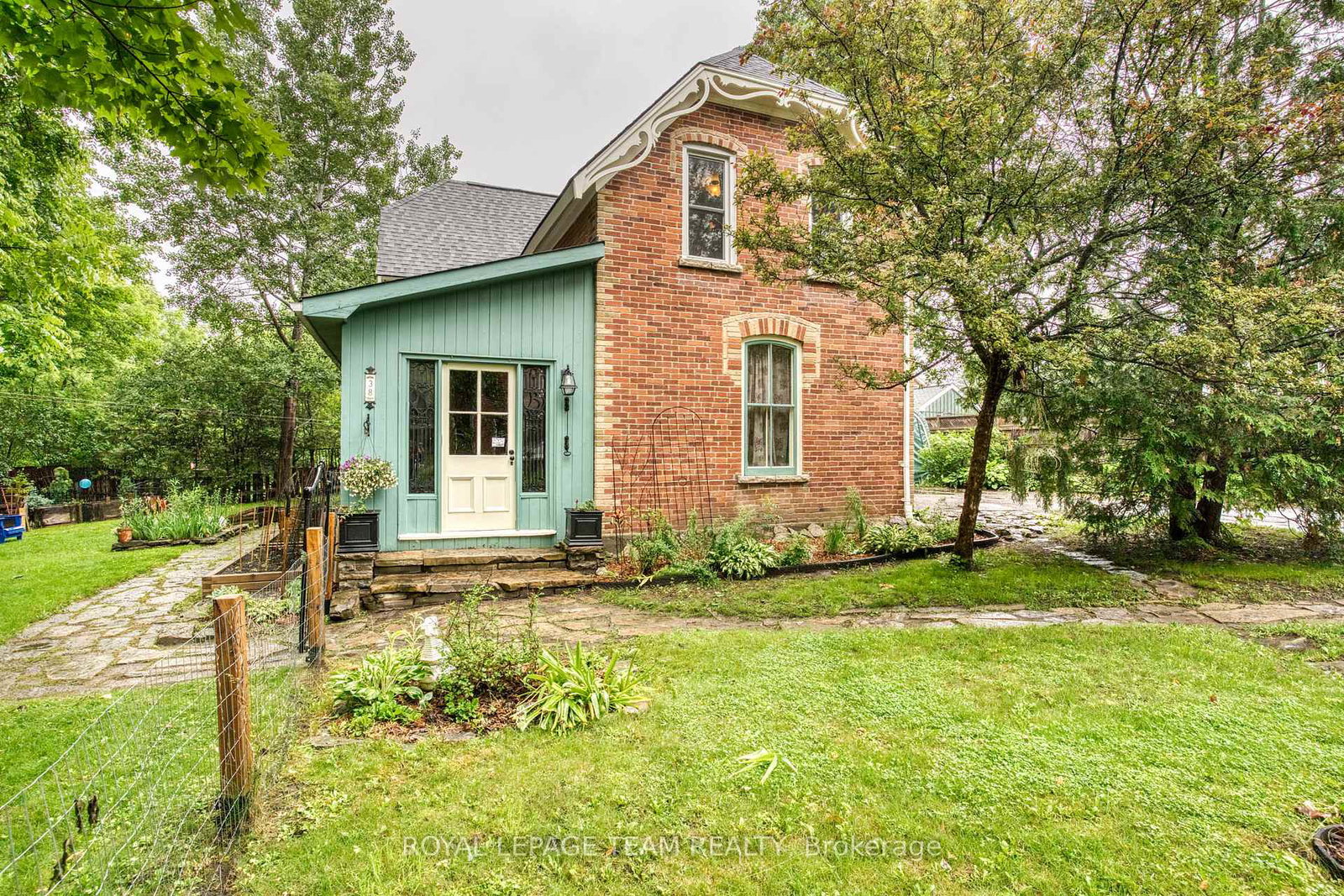 38-cameron-street-mississippi-mills-ontario-x13496864