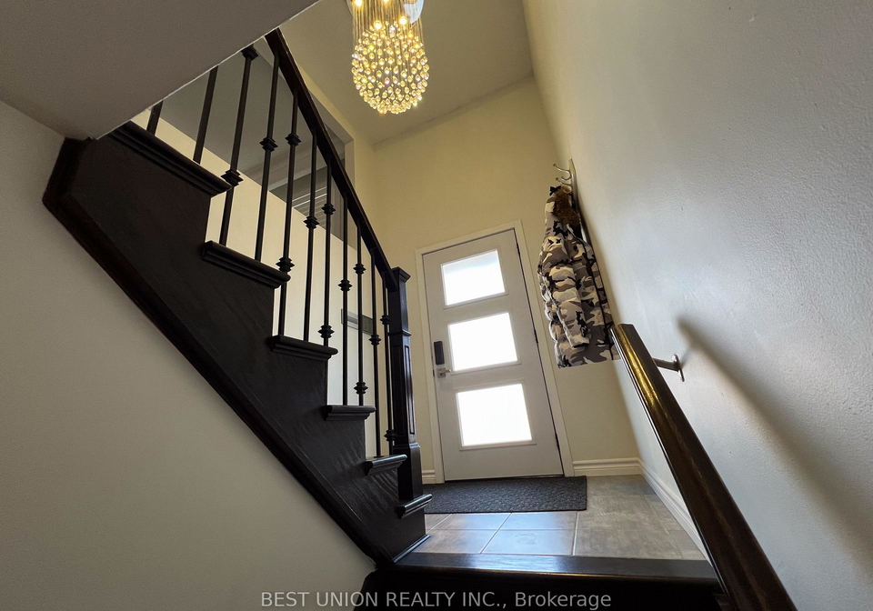 41-lavina-crescent-hamilton-ontario-x13496872