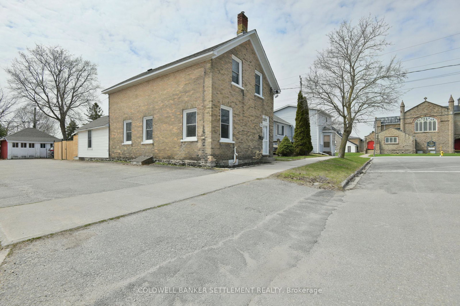 51-main-street-w-smiths-falls-ontario-x13497186