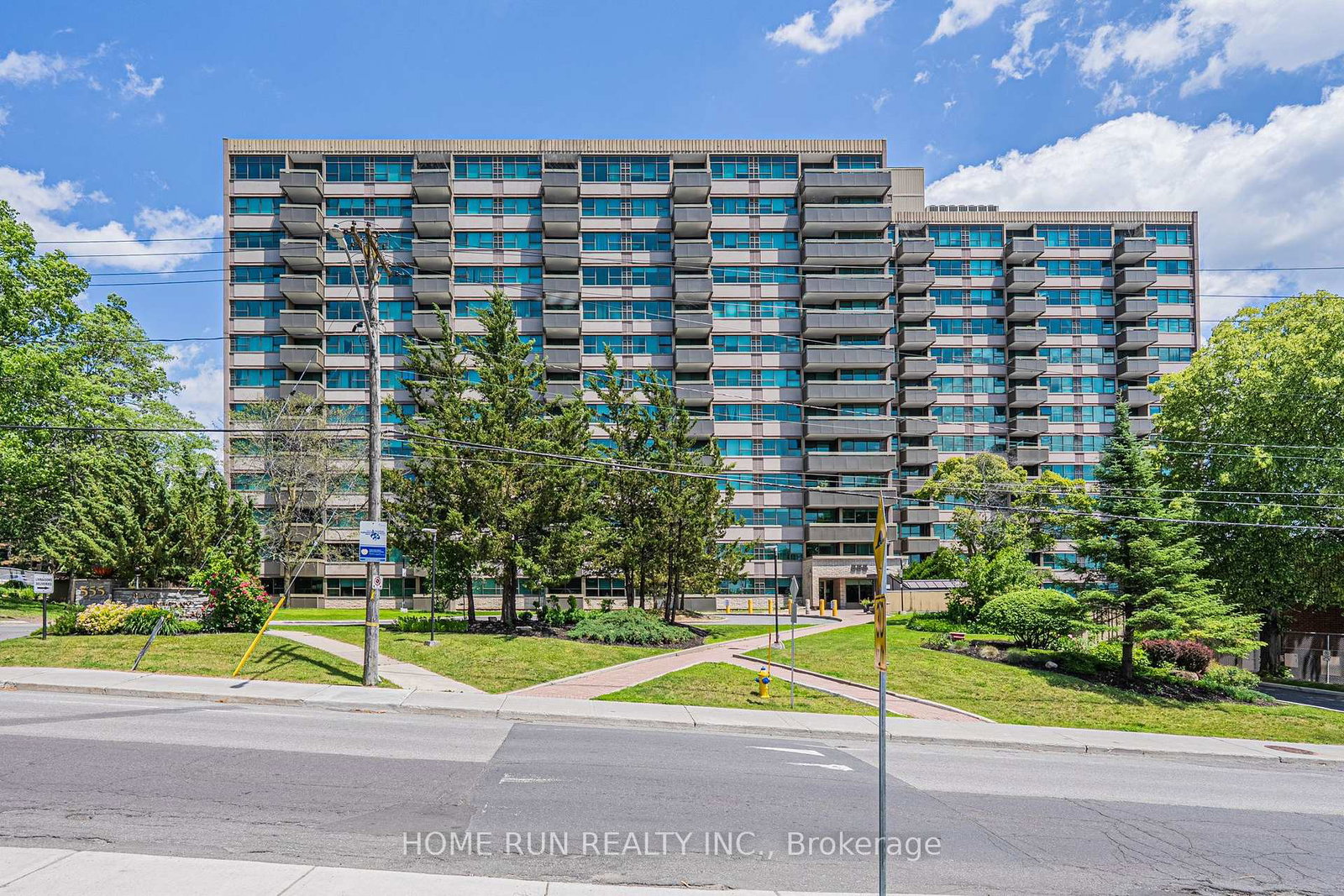555-brittany-drive-ottawa-ontario-x13497342