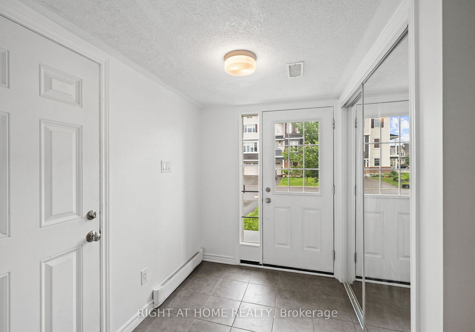 403-gerardia-lane-ottawa-ontario-x13497366