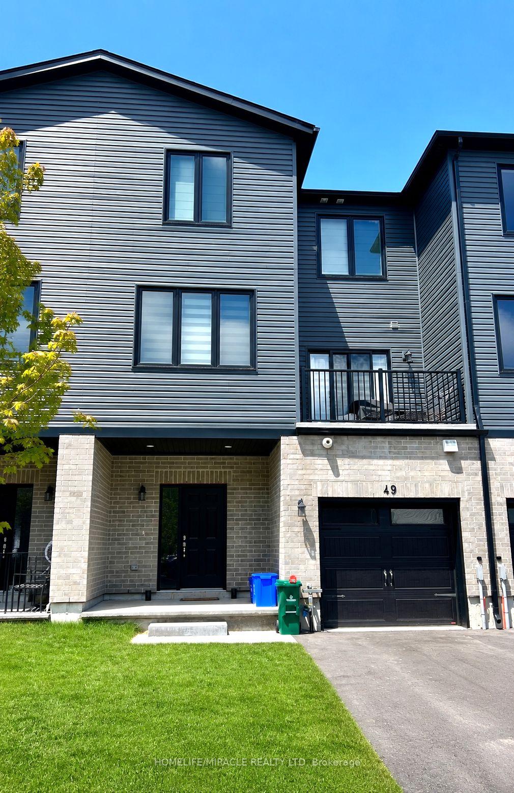 49-evans-street-prince-edward-county-ontario-x13497524