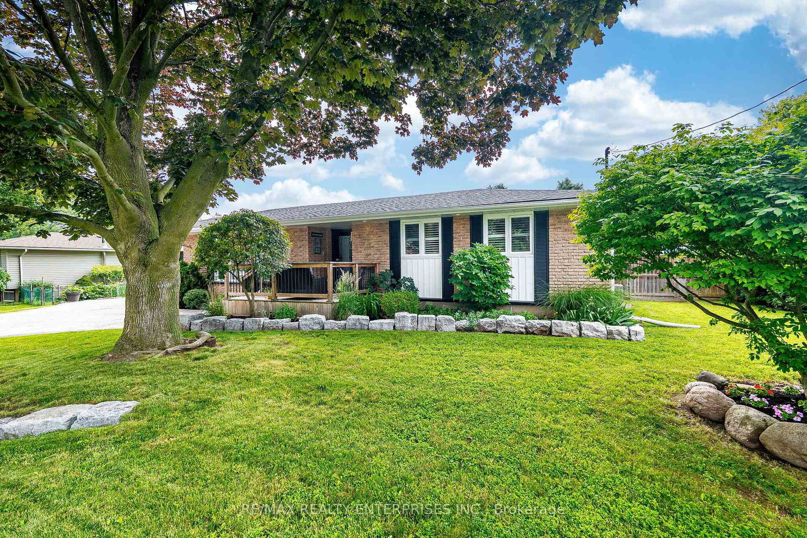 19-baker-road-s-grimsby-ontario-x13497684