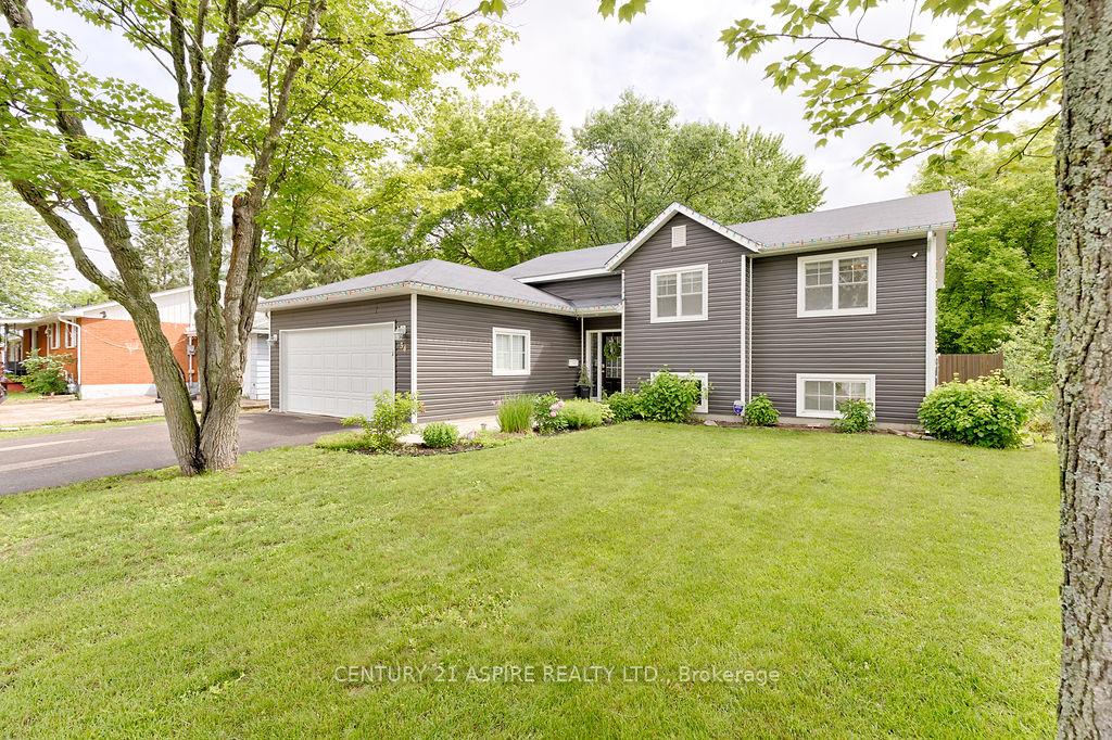 34-selkirk-street-petawawa-ontario-x13497858