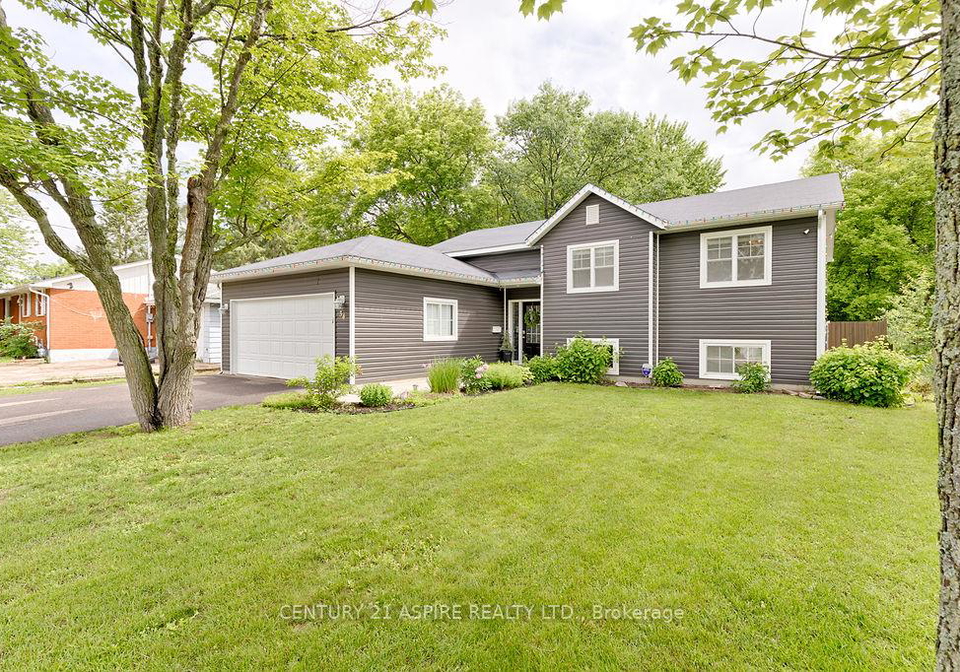 34-selkirk-street-petawawa-ontario-x13497858