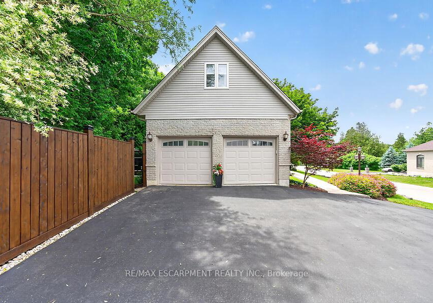4-valley-ridge-lane-hamilton-ontario-x13497942