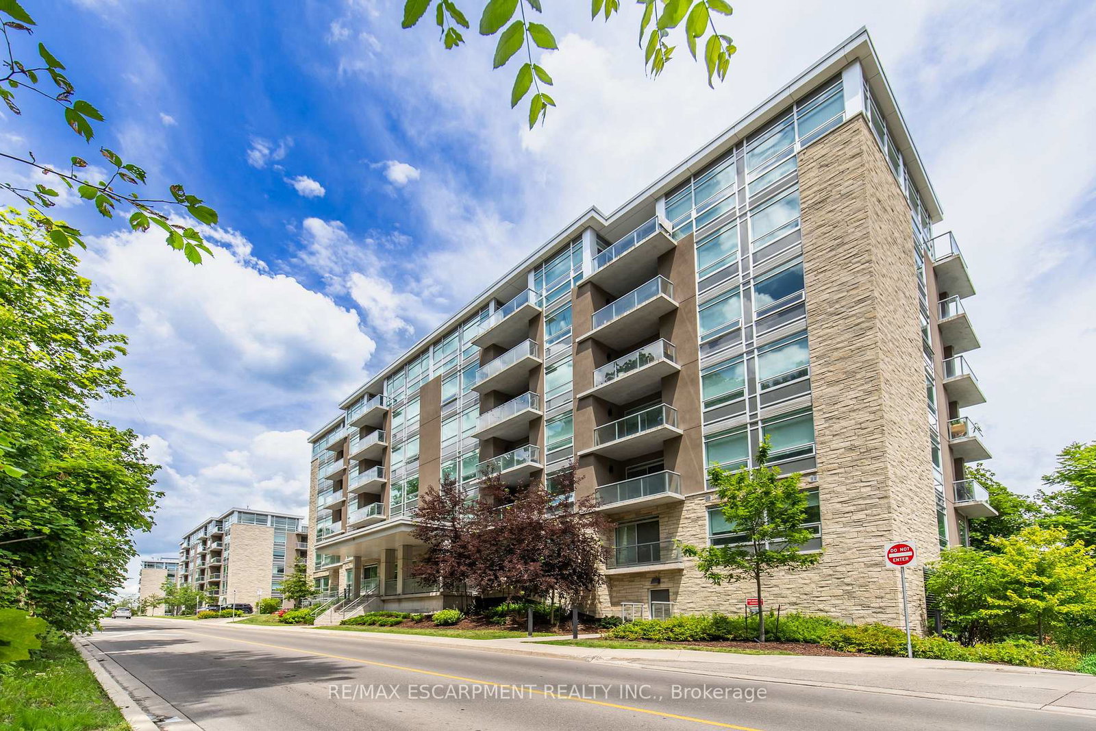 479-charlton-avenue-hamilton-ontario-x13498048