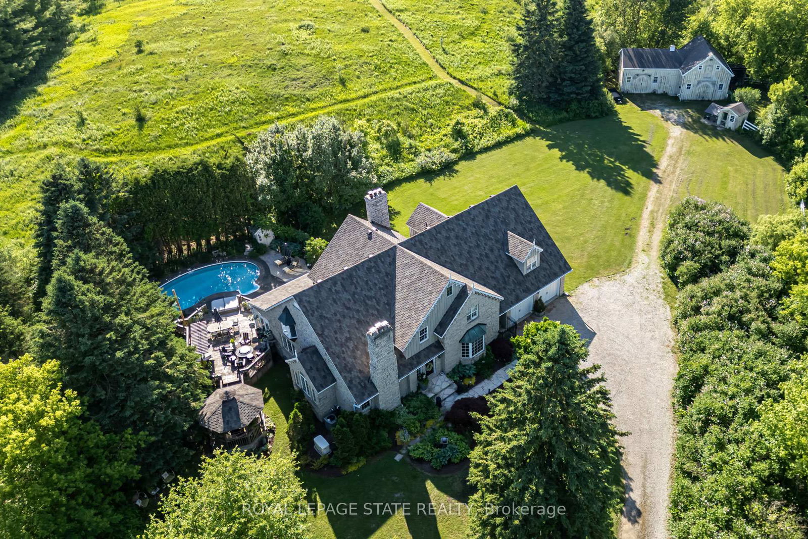 2134-maplewood-road-wellesley-ontario-x13498170