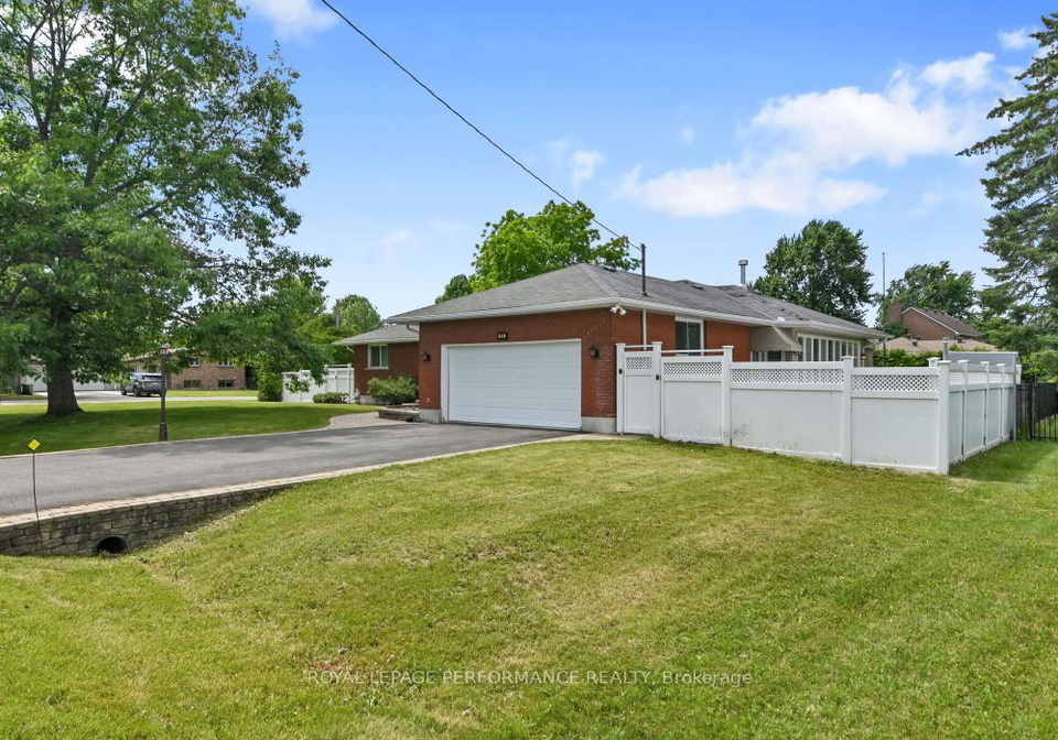 23-elma-street-ottawa-ontario-x13498308