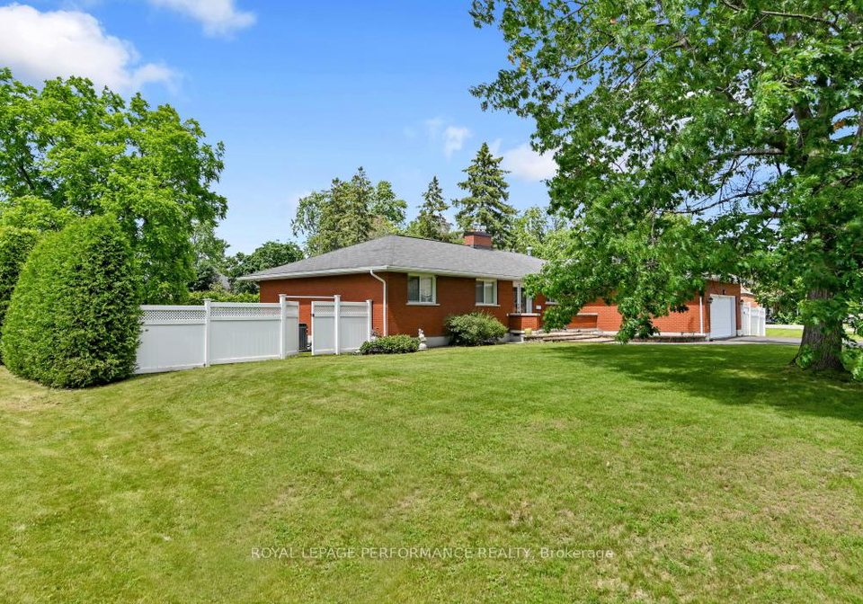 23-elma-street-ottawa-ontario-x13498308