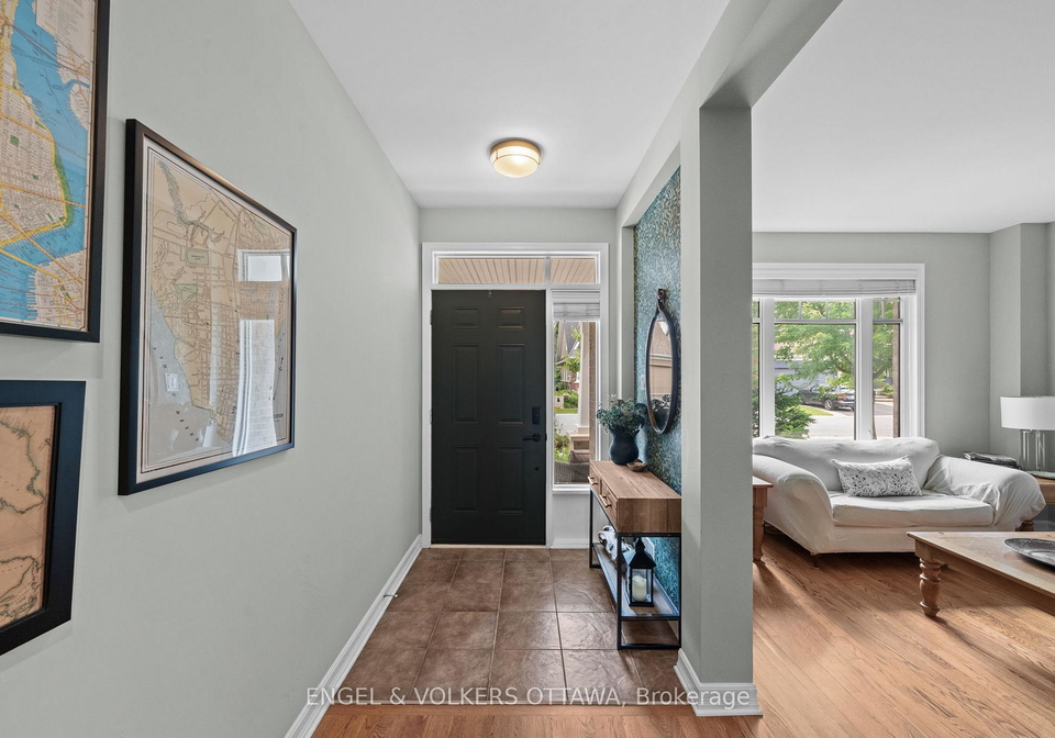 564-erinwoods-circle-ottawa-ontario-x13498346