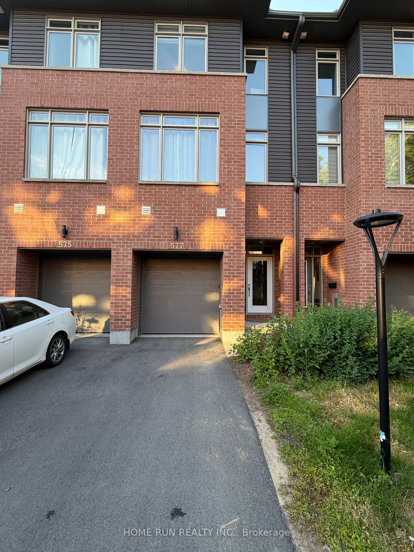 577-halo-private-ottawa-ontario-x13498368
