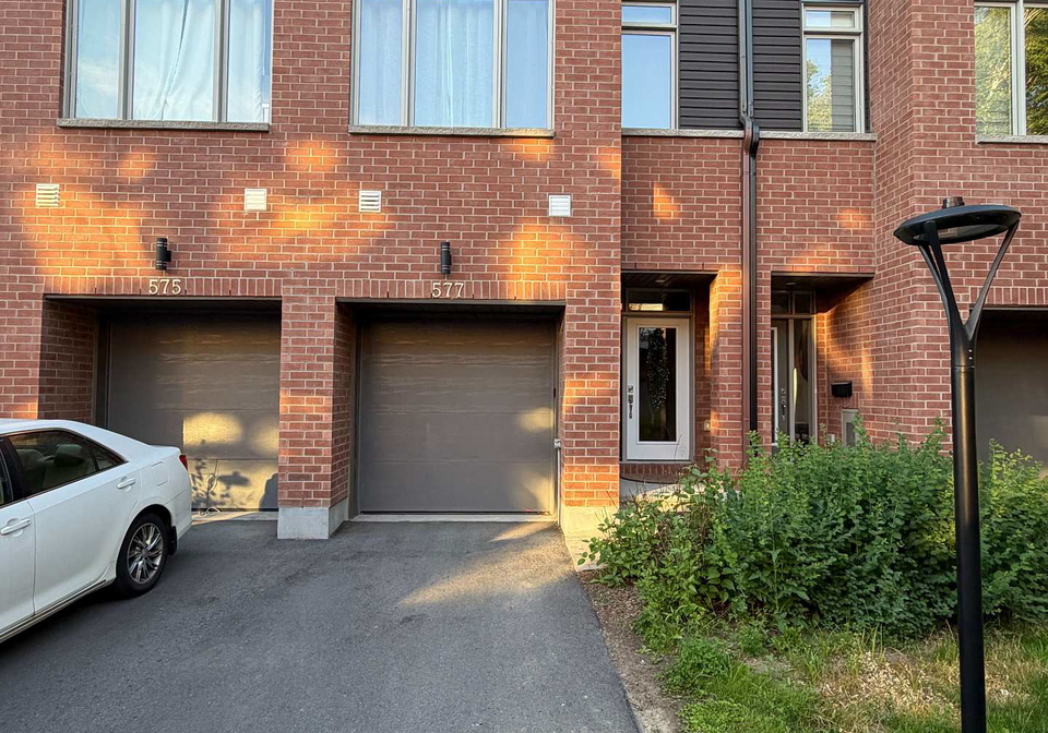 577-halo-private-ottawa-ontario-x13498368