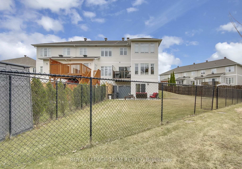 2136-bergamot-circle-ottawa-ontario-x13498536