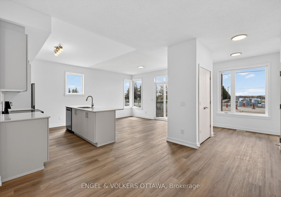 100-stardust-private-ottawa-ontario-x13498656