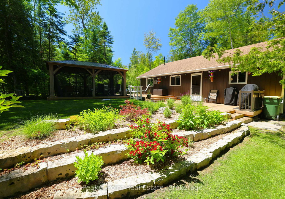 6-kahgee-street-native-leased-lands-ontario-x13498680