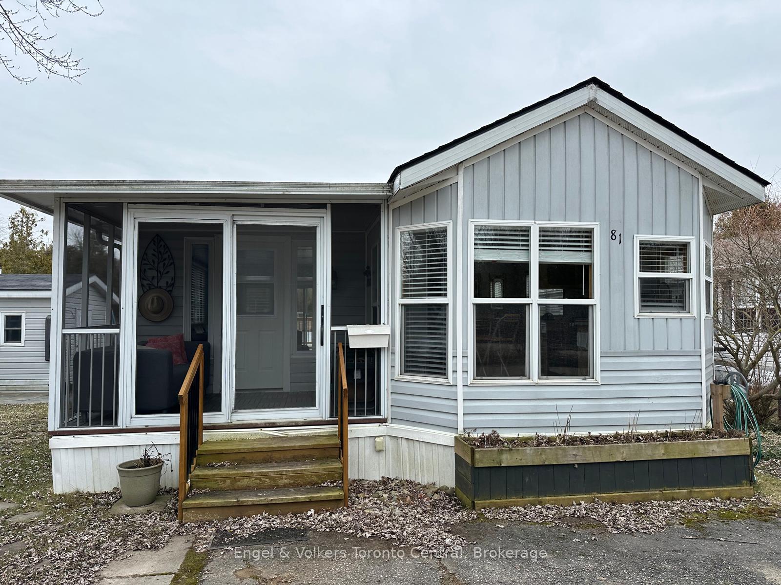 7489-sideroad-5-e-wellington-north-ontario-x13498968