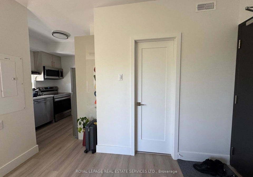61-pinehurst-avenue-ottawa-ontario-x13499008