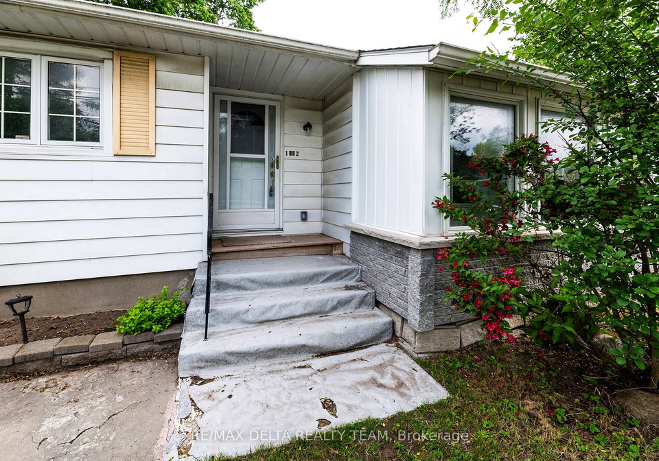 2801-baseline-road-ottawa-ontario-x13499120