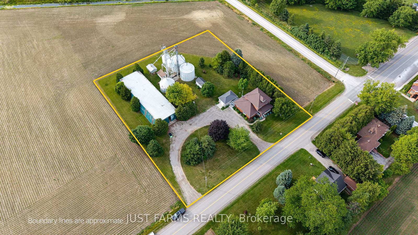 8297-st-andrews-line-chatham-kent-ontario-x13499456